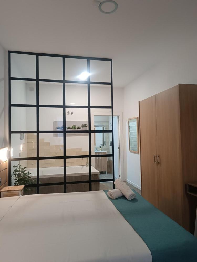 Apartamentos Turisticos Avila Puerta De San Vicente 0-2 外观 照片