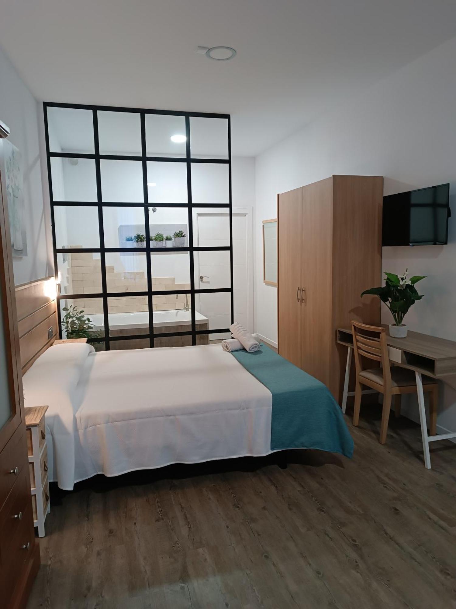 Apartamentos Turisticos Avila Puerta De San Vicente 0-2 外观 照片