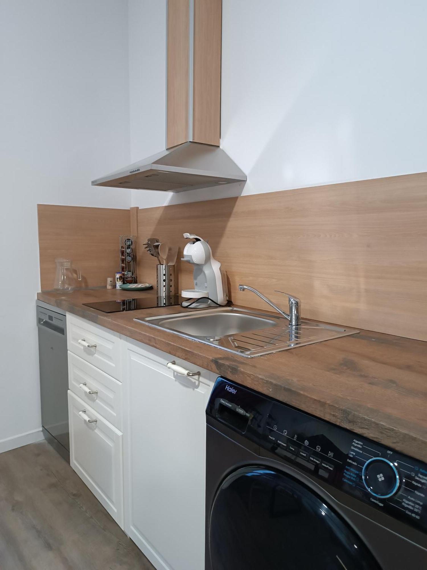 Apartamentos Turisticos Avila Puerta De San Vicente 0-2 外观 照片