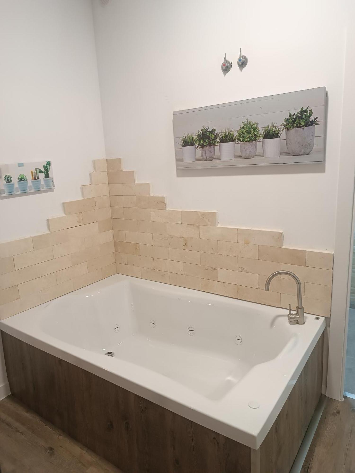 Apartamentos Turisticos Avila Puerta De San Vicente 0-2 外观 照片