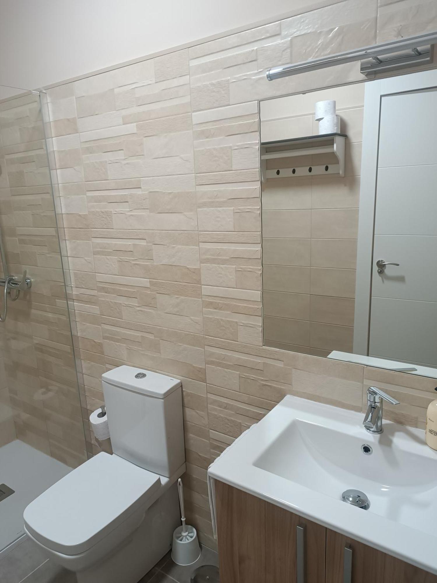 Apartamentos Turisticos Avila Puerta De San Vicente 0-2 外观 照片